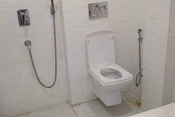 2BHK sale Patparganj Delhi