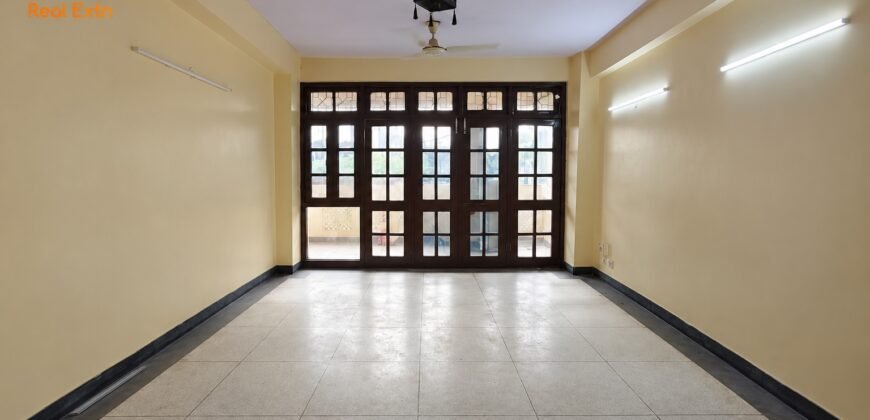 2 BHK Flat 1050 sqft for Sale in Tarang Apartments, IP Extension